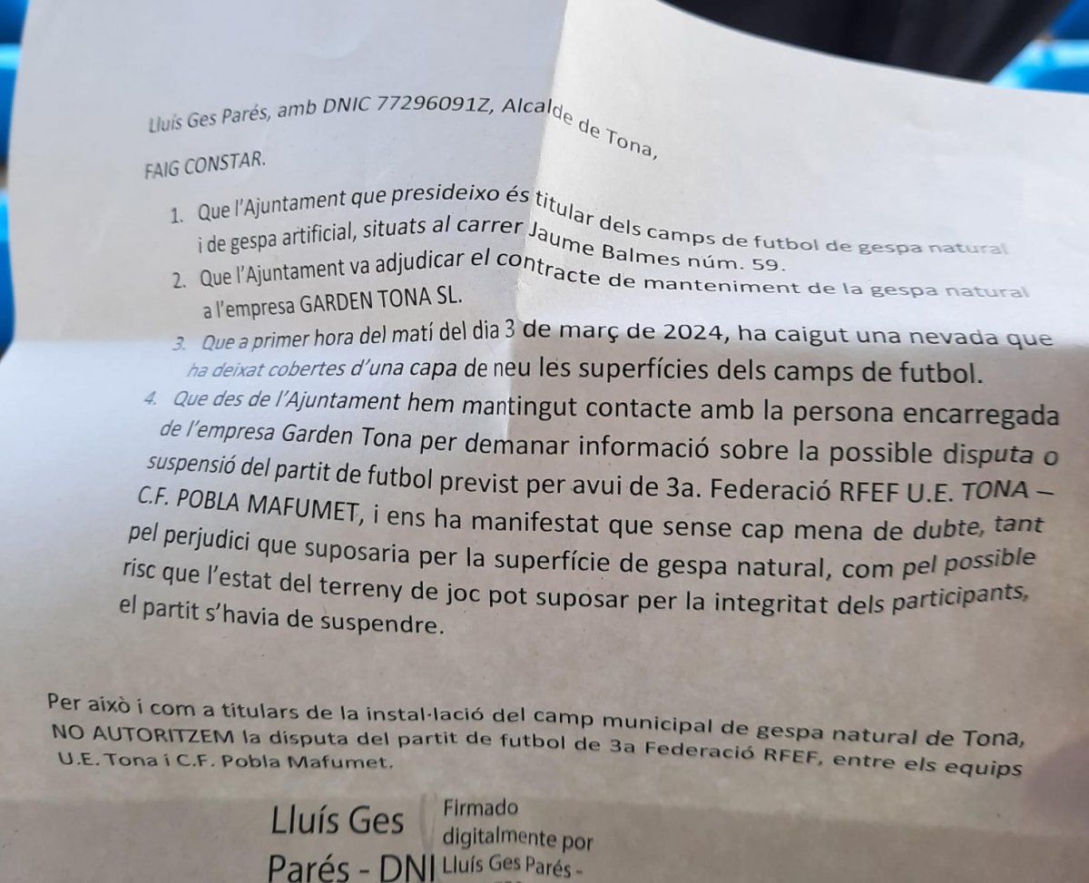 La carta que ha enviat l'Ajuntament de Tona als col·legiats demanant la suspensió