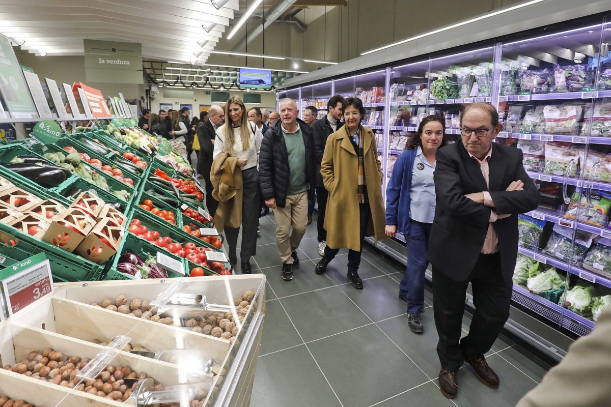 L'empresa osonenca va obrir un nou supermercat a Tona el passat desembre