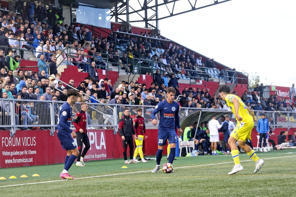 Una imatge del partit de Copa del novembre passat, amb les grades de l'Hipòlit Planàs ben plenes