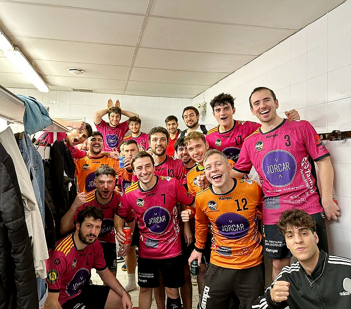 Imatge de la celebració del filial de l’Handbol La Garriga compartida al seu compte d’Instagram