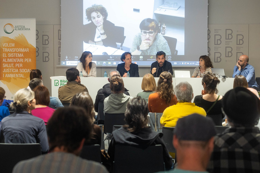 Un moment de la presentació, que va incloure una connexió telemàtica amb el País Basc per conèixer l'experiència de Bergara