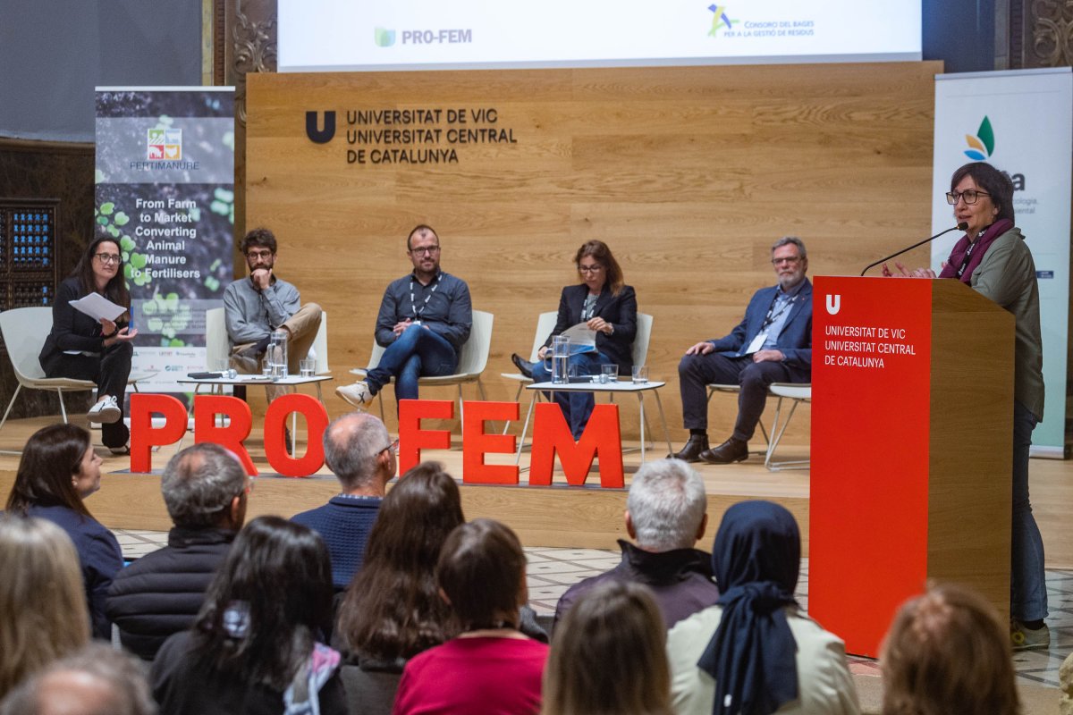 La taula rodona d’aquest dijous a la tarda de la jornada PRO-FEM