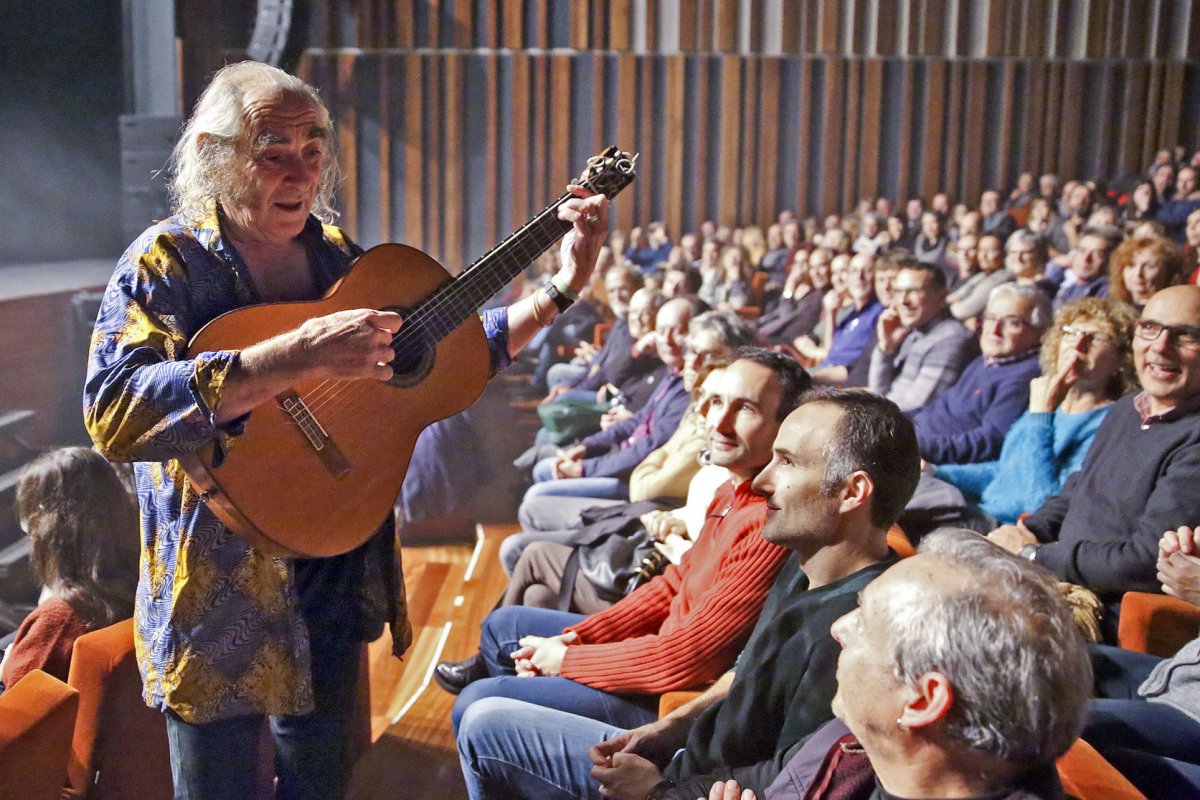Pau Riba, en un concert a Vic el 2019