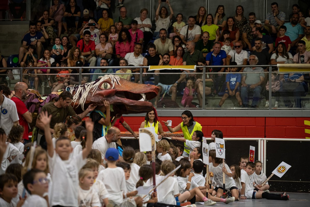 El conegut Serpent de Manlleu també va aparèixer a la festa de l'hoquei patins