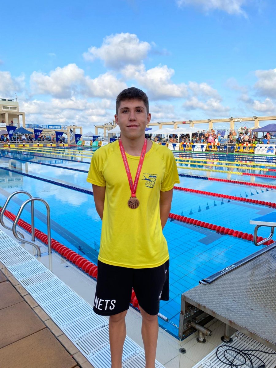 Marc Cardona, amb la medalla aconseguida a Mataró