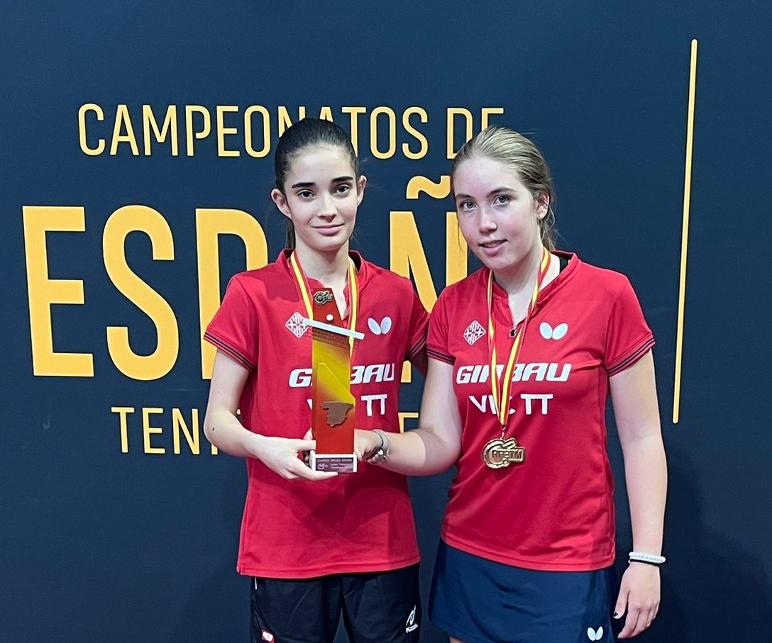 Irina Gimeno (esquerra) i Martina González (dreta) al Campionat d'Espanya de TT