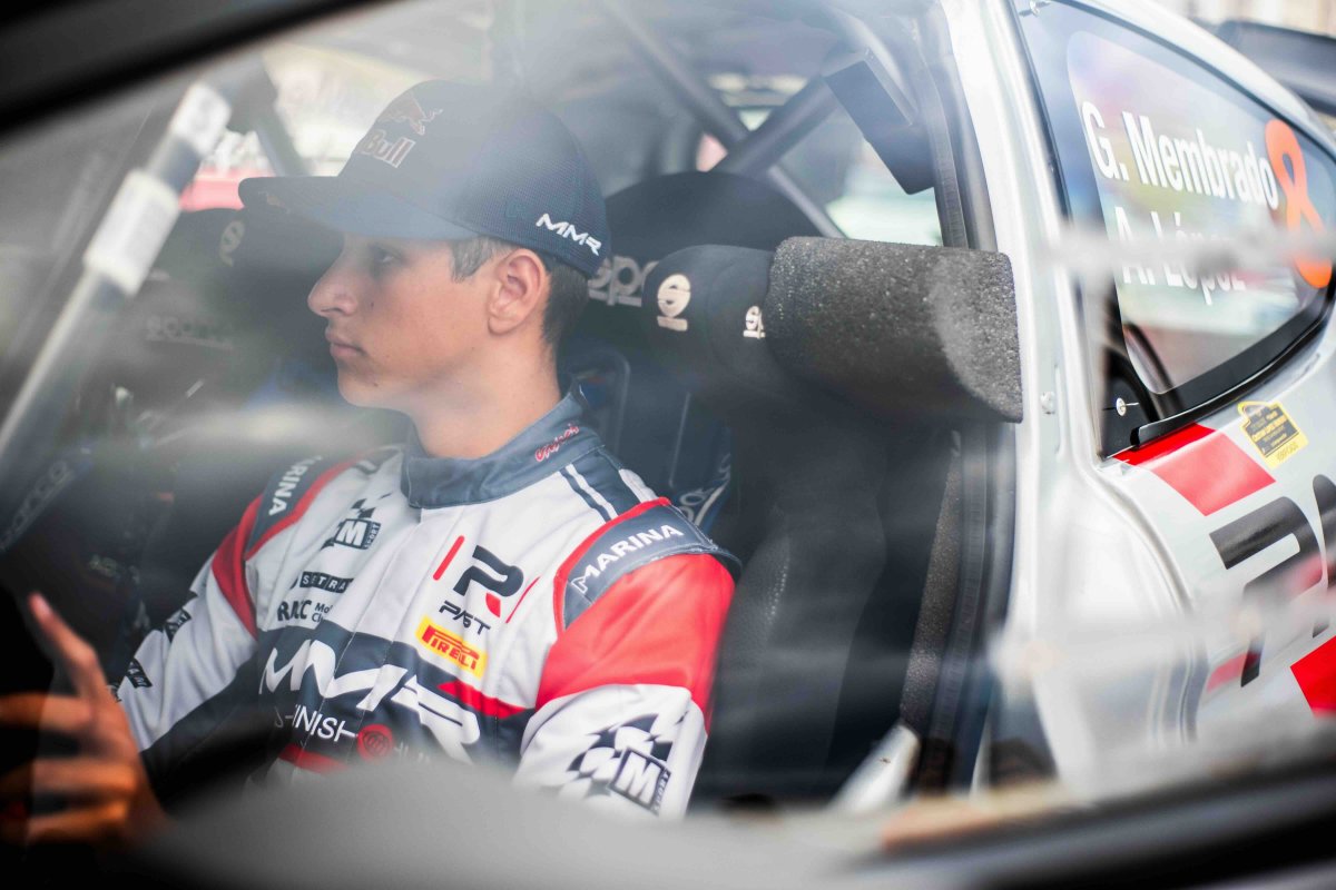 Gil Membrado sobr el Ford Fiesta Rally2 de Past-Racing en el Ral·li Blendio Cristain López