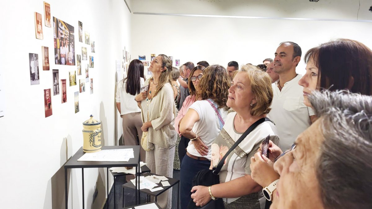 L’exposició sobre els 50 anys de la Farmàcia Goñi es pot veure aquesta setmana a Can Palots