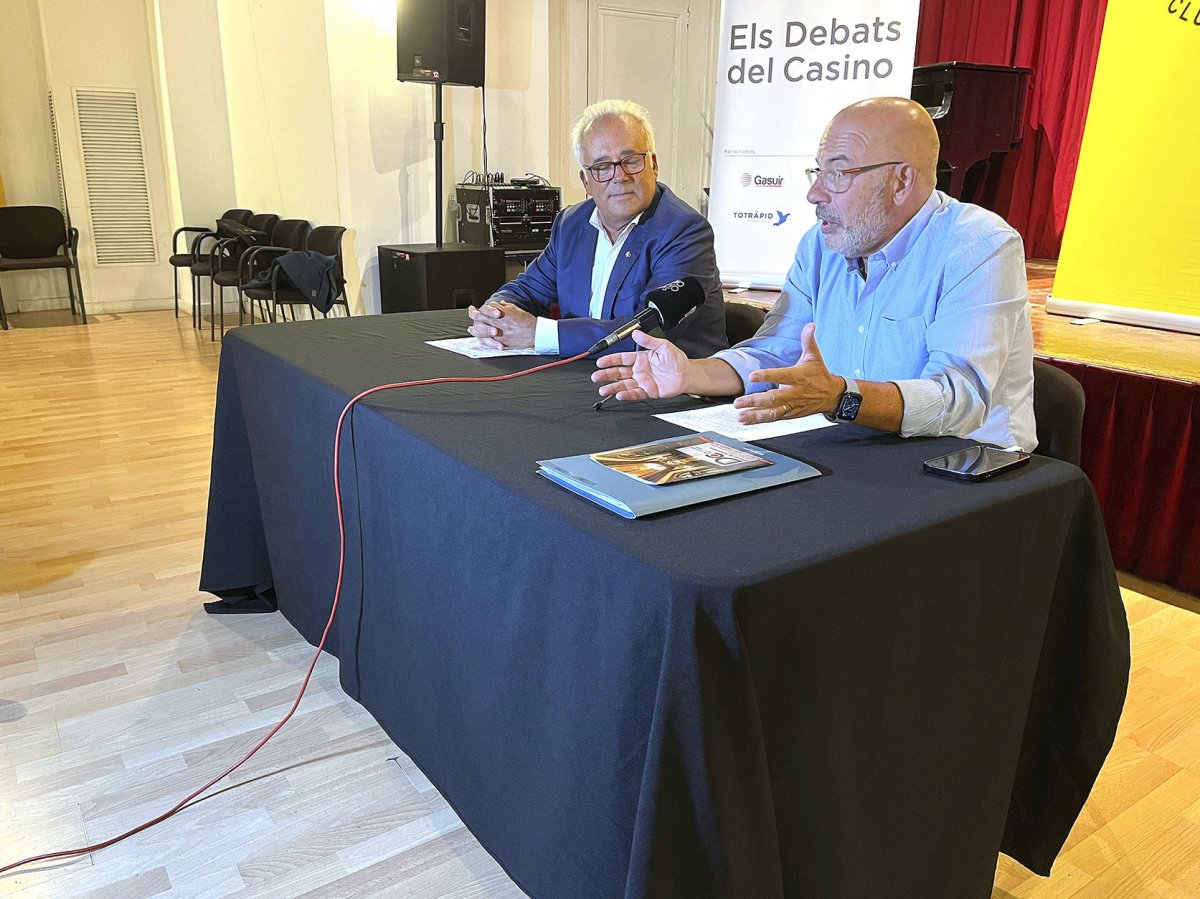 Ramon Daví i Jordi Bernaus van presentar el cicle de debats el 3 de setembre