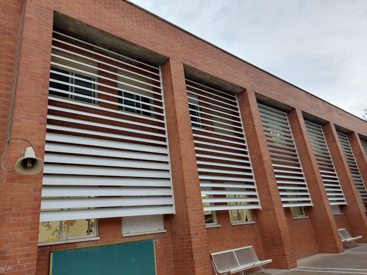 A l'escola Sant Vicenç s'han instal·lat lames mòbils d'alumini