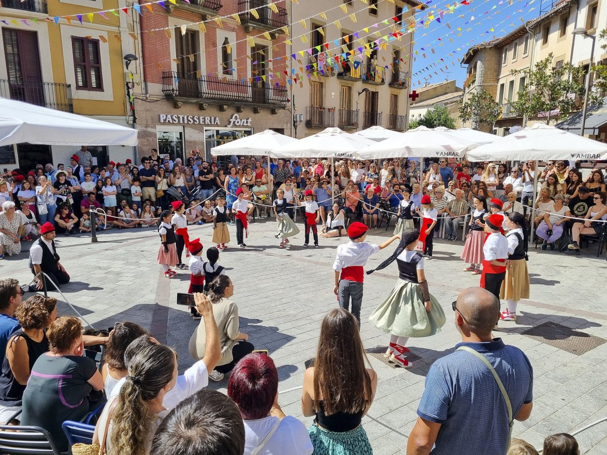 El Ball Cerdà –en una imatgte de l’any passat– coincidirà diumenge amb el Ball del Ciri