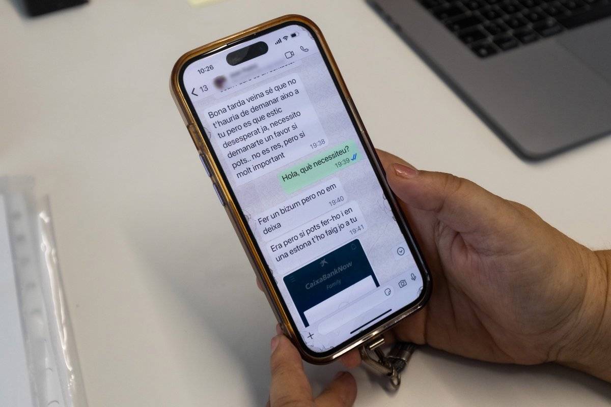 La conversa de WhatsAPP que Codina va mantenir amb l'estafador