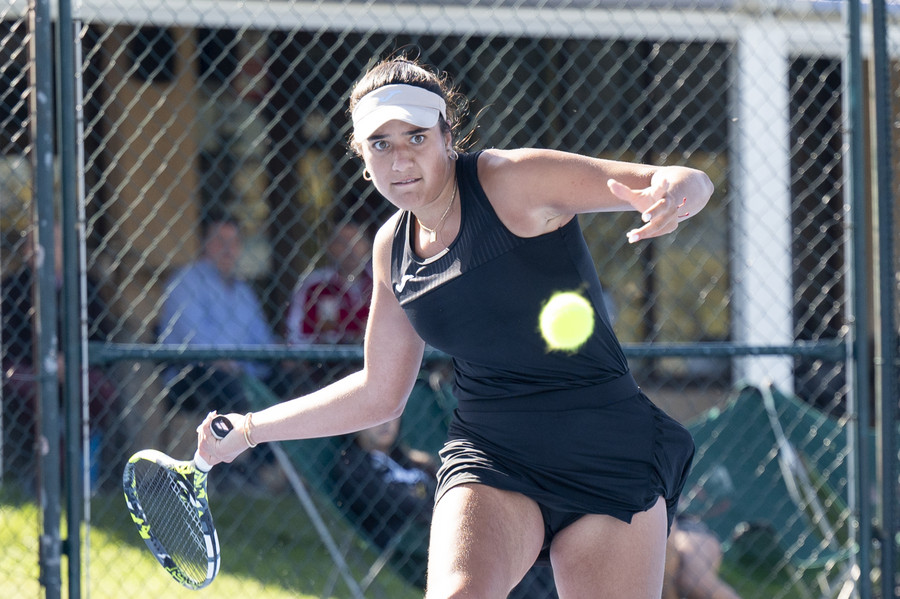 Ruth Roura, guanyadora del Torneig Vila de Torelló, puntuable per al circuit ITF, durant la final de diumenge