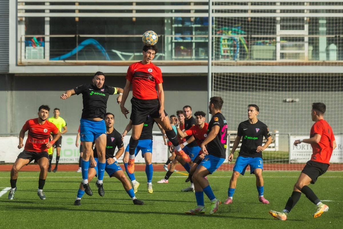 El Torelló va plantar cara però va encaixar dos gols a la recta final