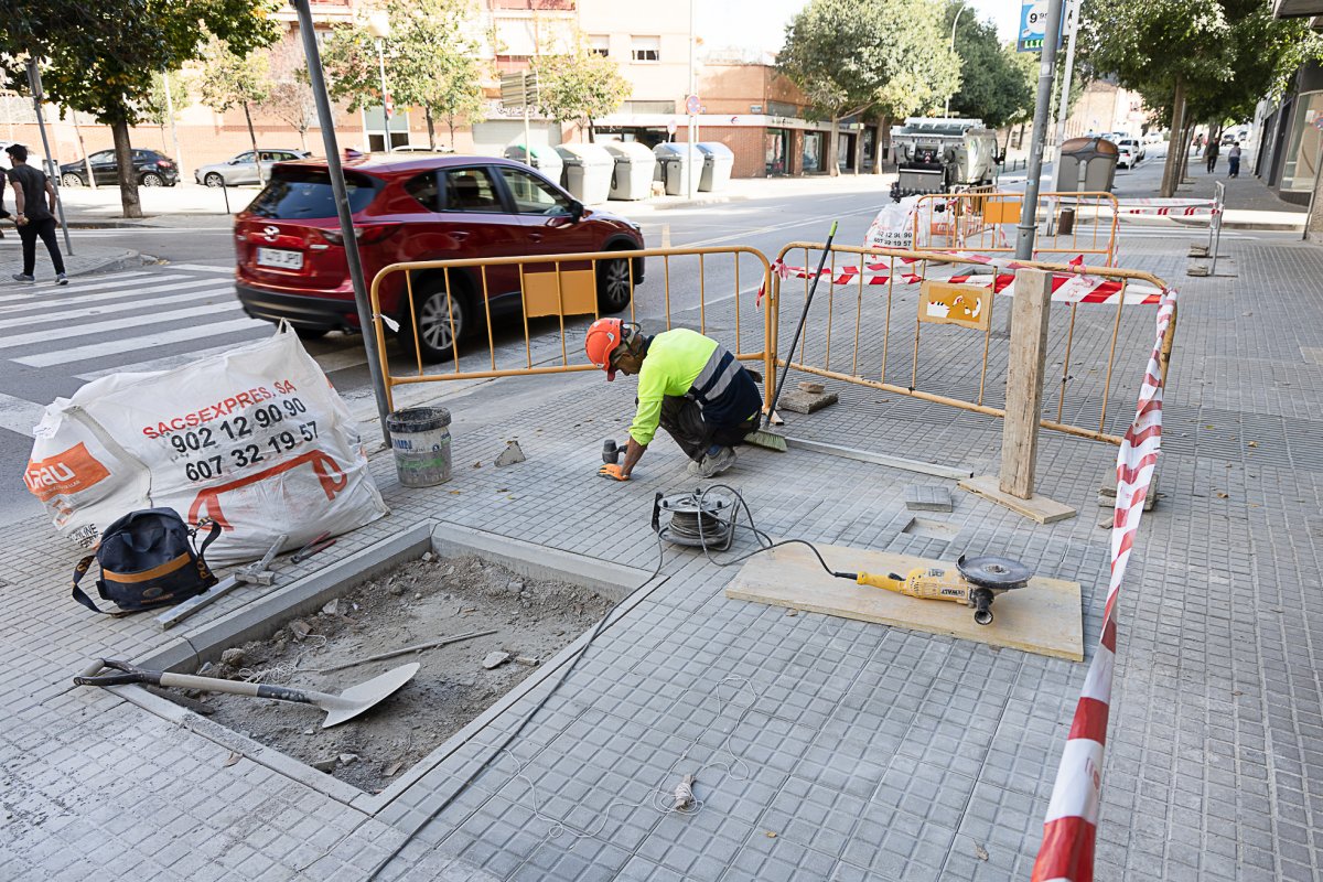 Treballs al carrer Josep Umbert