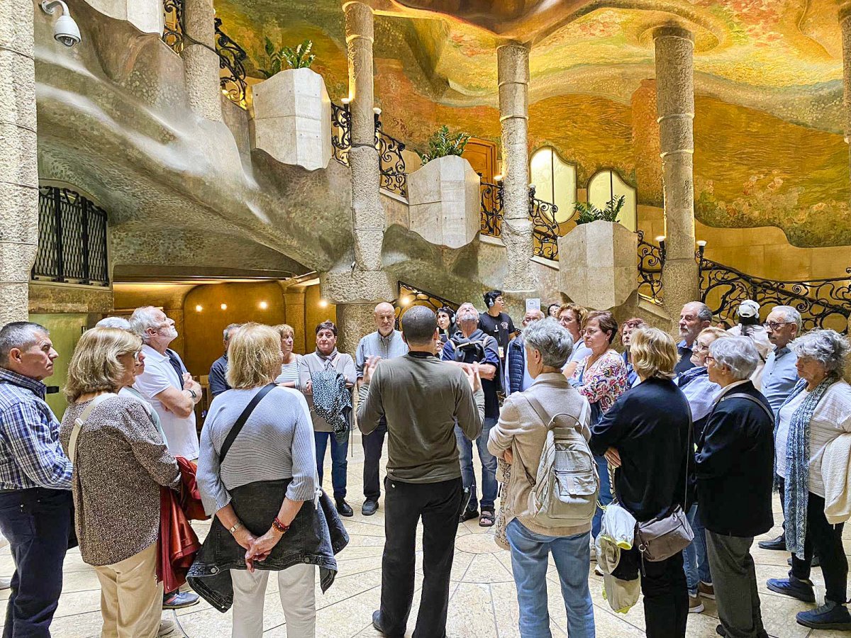 Un dels grups durant la visita a la Pedrera