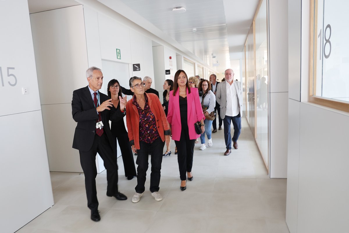 Jaume Duran, Olga Pané i Mireia Dionisio recorren les instal·lacions