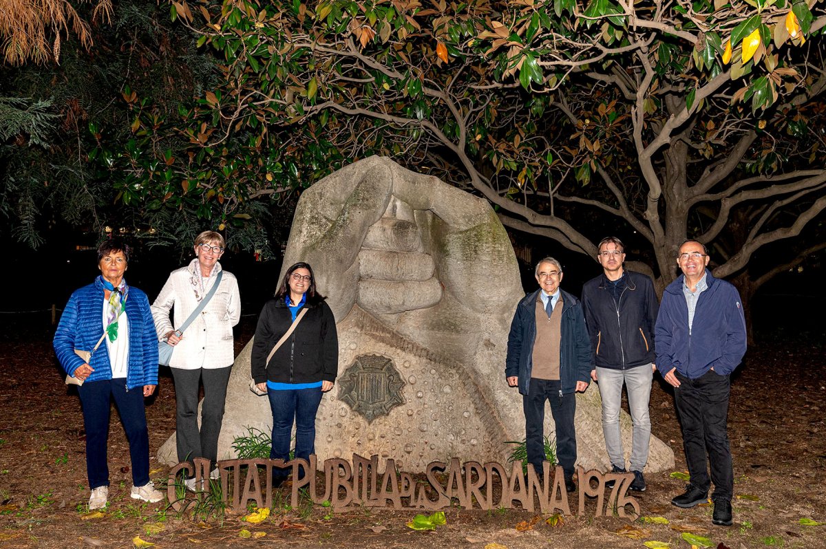 La junta actual –una part de la qual en la imatge al monument de Ciutat Pubilla de la Sardana, al parc Torras Villà– la presideix Ricard Saurí