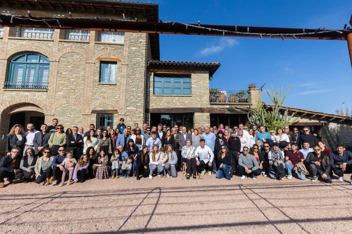 L’equip de Depurtech i les seves famílies van celebrar dissabte l’aniversari a Cal Gitanet de Gurb