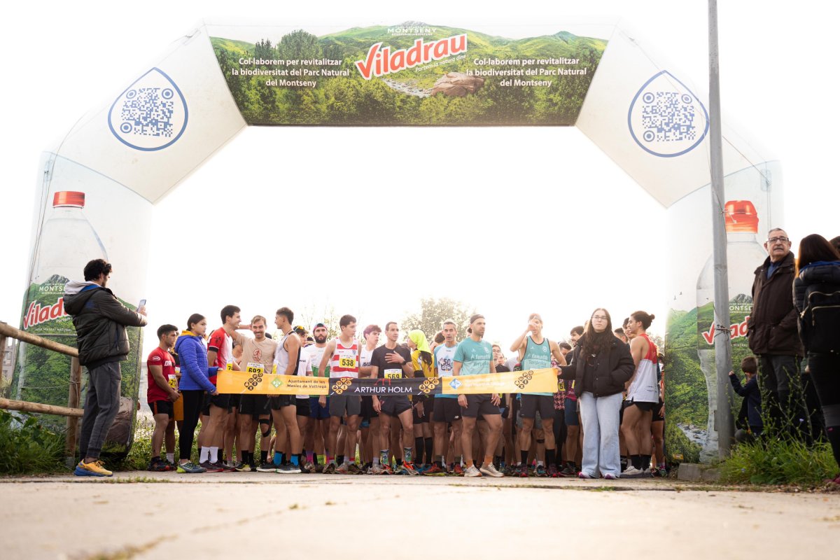 Sortida de la cursa d'11 km de la tercera edició de l'Up Xic