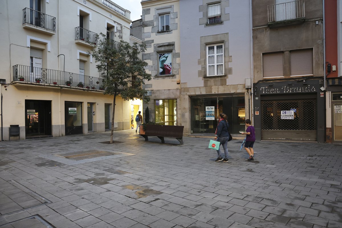 Torras Nens, darrer tancament a la plaça de les Olles