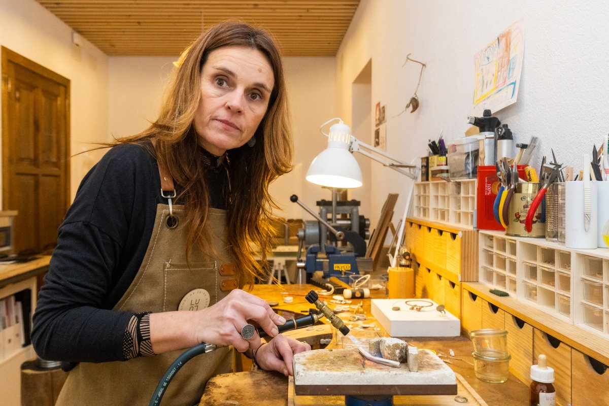 Lourdes Freixa a casa seva, on té el taller