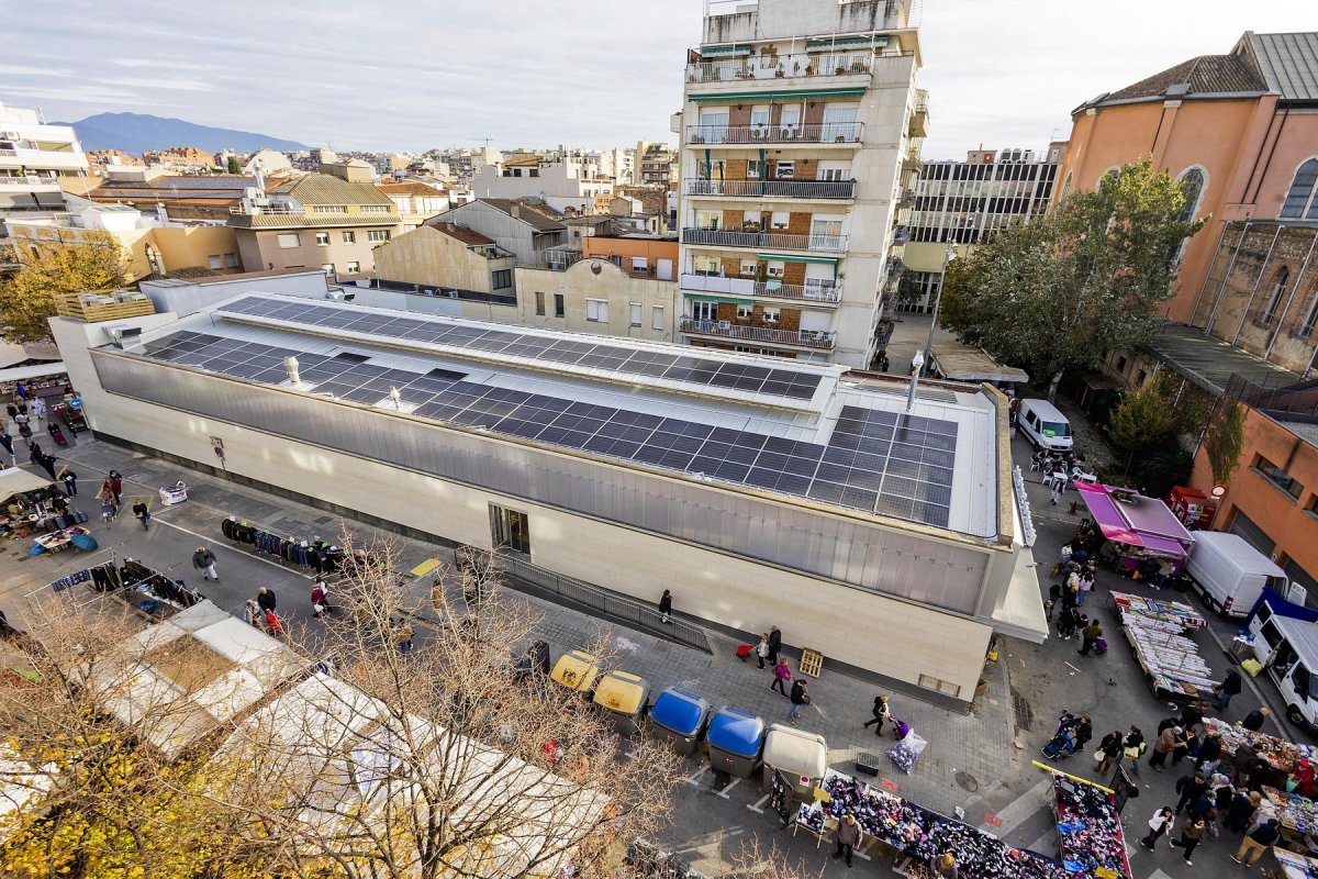 Vista panoràmica del Mercat Municipal de Sant Carles reformat