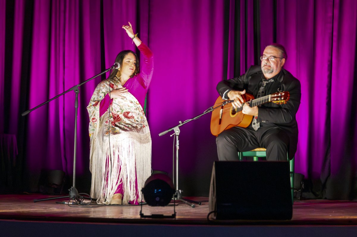 Un moment del concurs, amb Marta Aguilar i el guitarrista Juan Ramón Caro