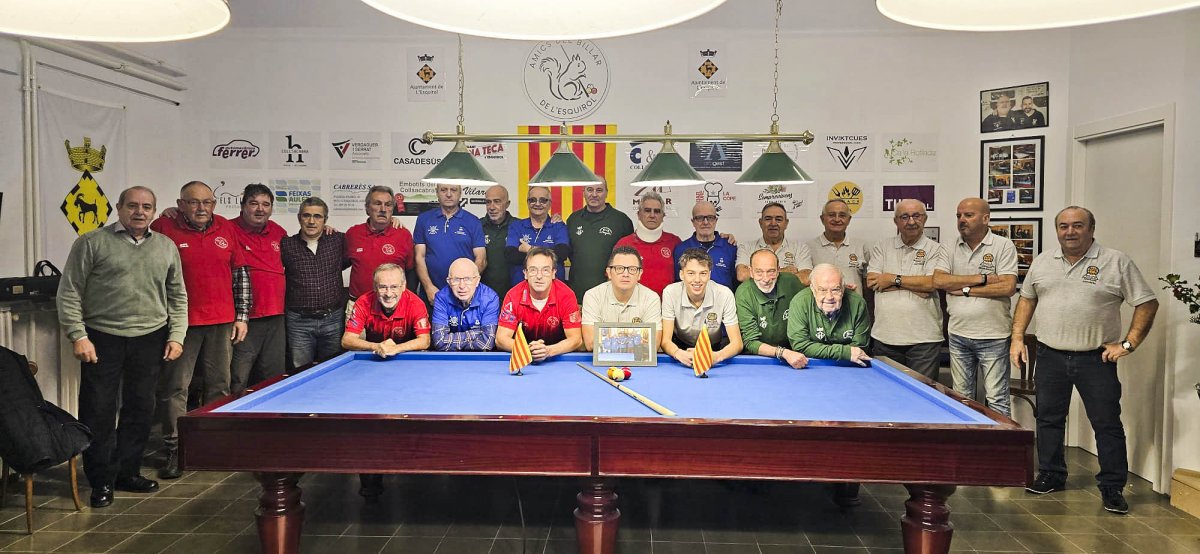 Foto de família dels participants a la final del torneig