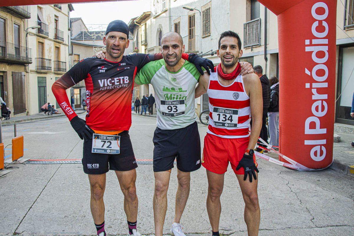 Els tres guanyadors en categoria maasculina de la cursa