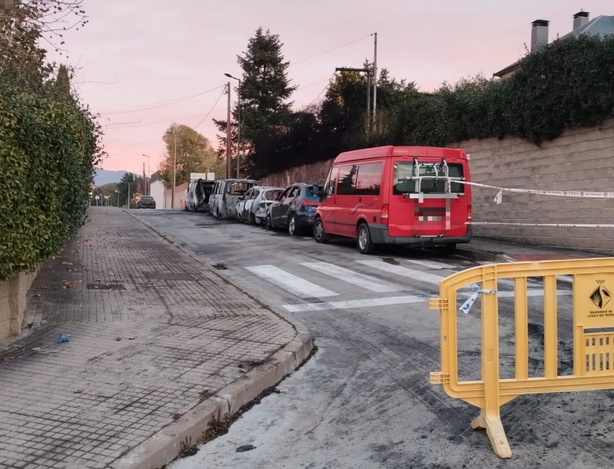 L'accés tallat al carrer Bellpuig aquest dijous al matí