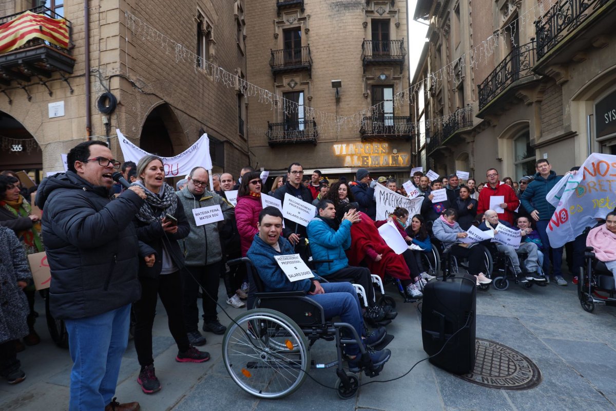 La manifestació ha tingut lloc aquest matí a la plaça Major de Vic