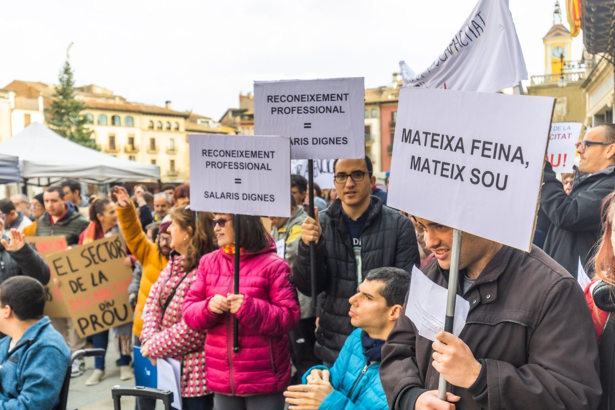 La manifestació de Sant Tomàs, que dimarts va aplegar unes 150 persones a la plaça Major de Vic