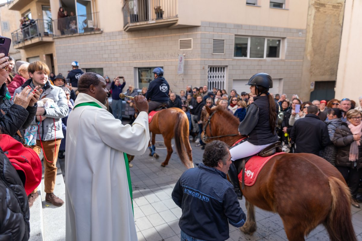 La benedicció d'animals, una de les estampes de la fira