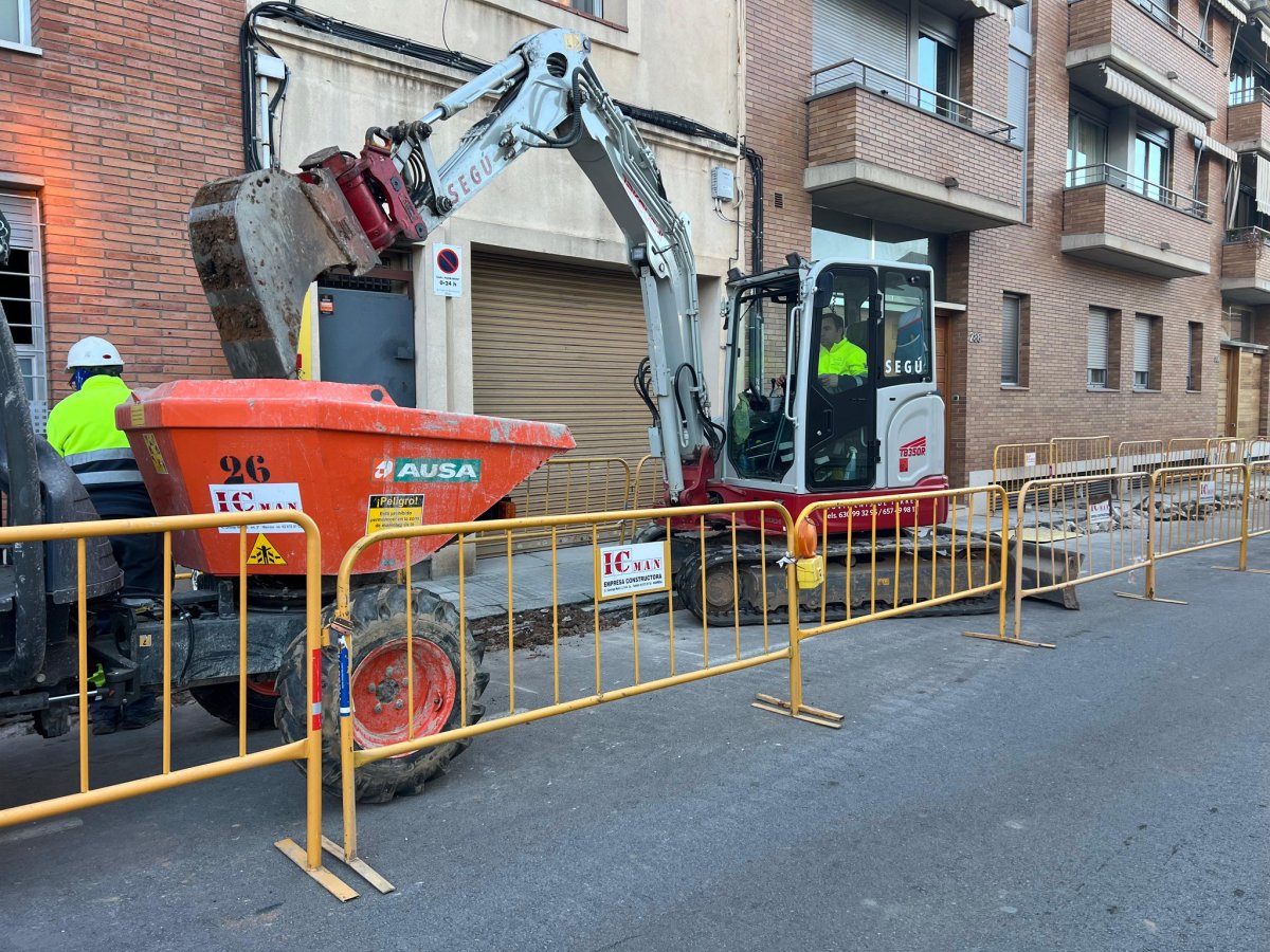 Els treballs al carrer Corró