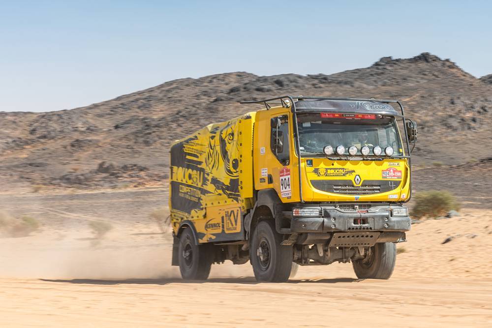 El camió que copilota la ripollesa Lourdes Puigmal, durant la primera etapa