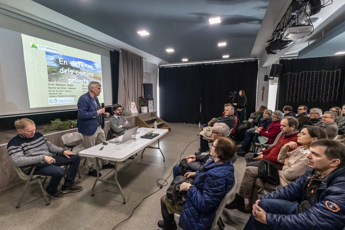 El desembre passat es va fer una jornada al local municipal al costat de l'ajuntament de Cànoves i Samalús que va reunir propietaris de la zona