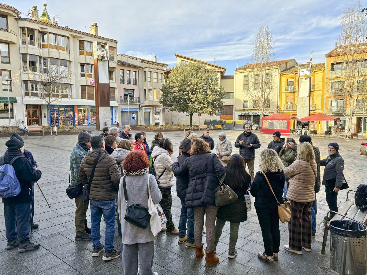 La protesta de dissabte va reunir una vintena llarga de persones