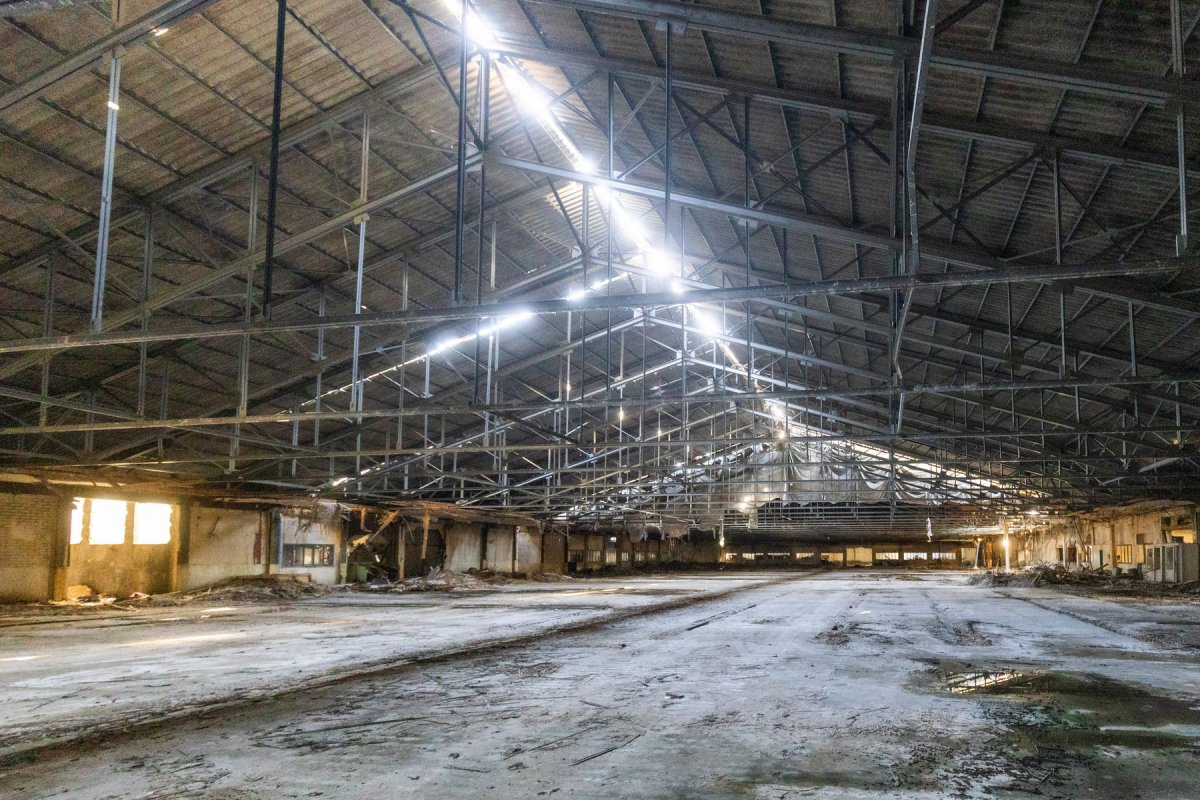 L'interior d'una de les naus, aquesta setmana