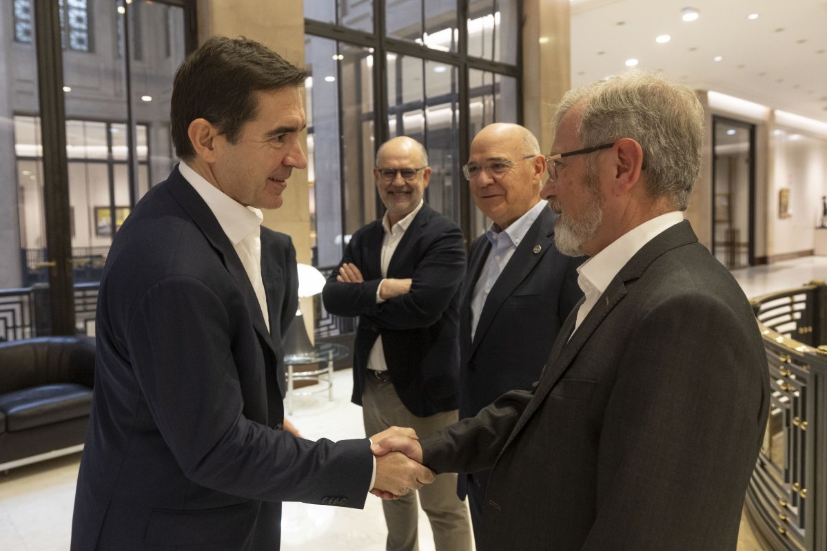 Carlos Torres saluda Domènec Xicota