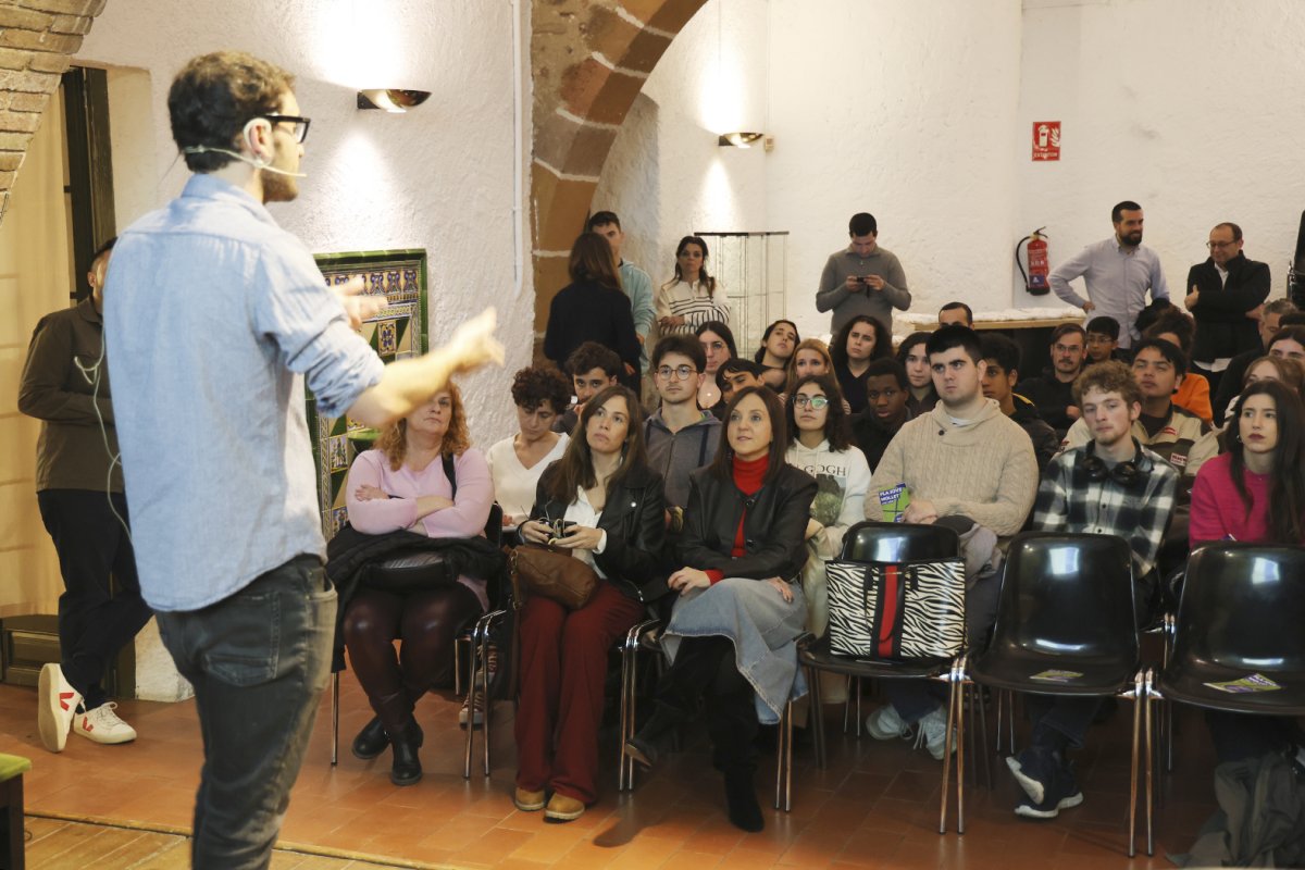 Ricard Urbistondo durant la presentació del Pla Jove de Mollet 2025-2028 a La Marineta aquest dimarts