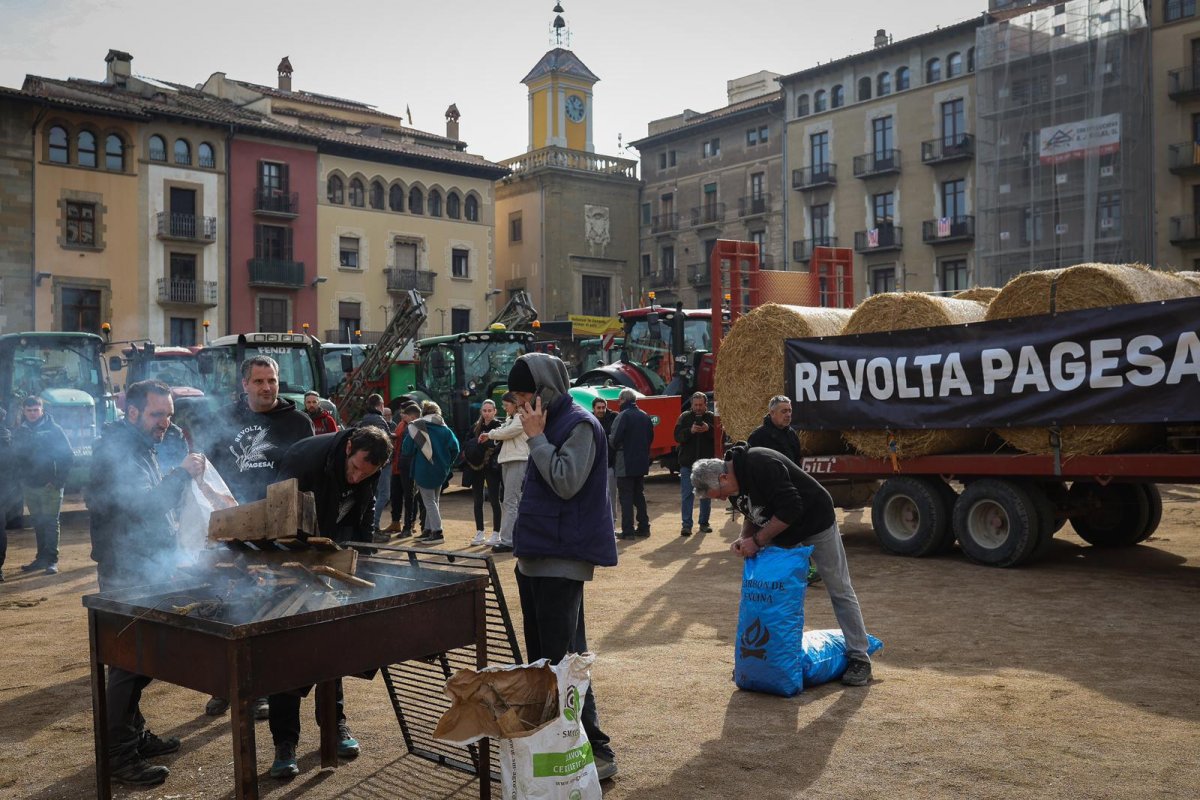 La concentració a la Plaça Major de Vic