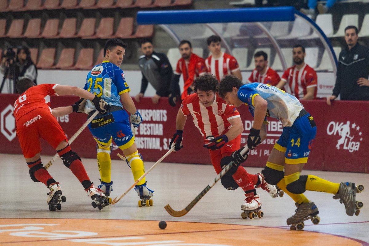Imatge del partit entre el Vic i el Caldes
