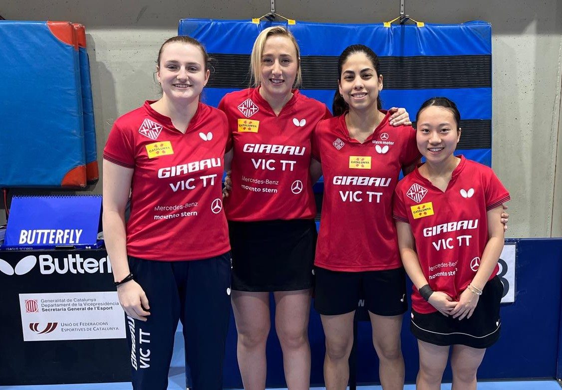 Les jugadores del Girbau Vic TT a Sant Cugat