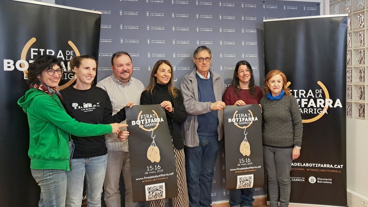 La presentació de la Fira de la Botifarra es va fer amb alguns dels paradistes