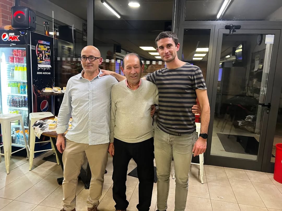 Josep Font, president sortint; Josep Bruch, primer president de l’entitat, i Xavier Madrona, el nou president