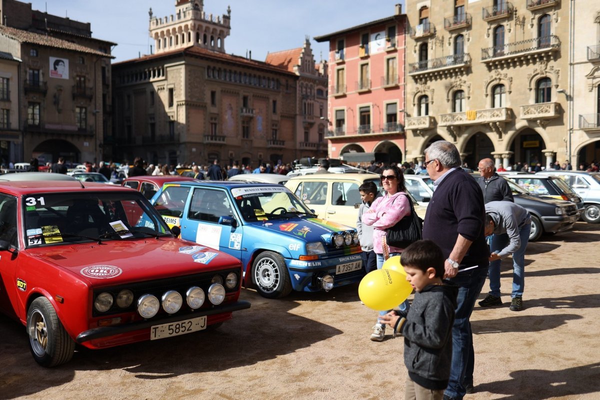 Una imatge de la fira de l'any passat, que tornarà combinar cotxes clàssics amb els d'slot