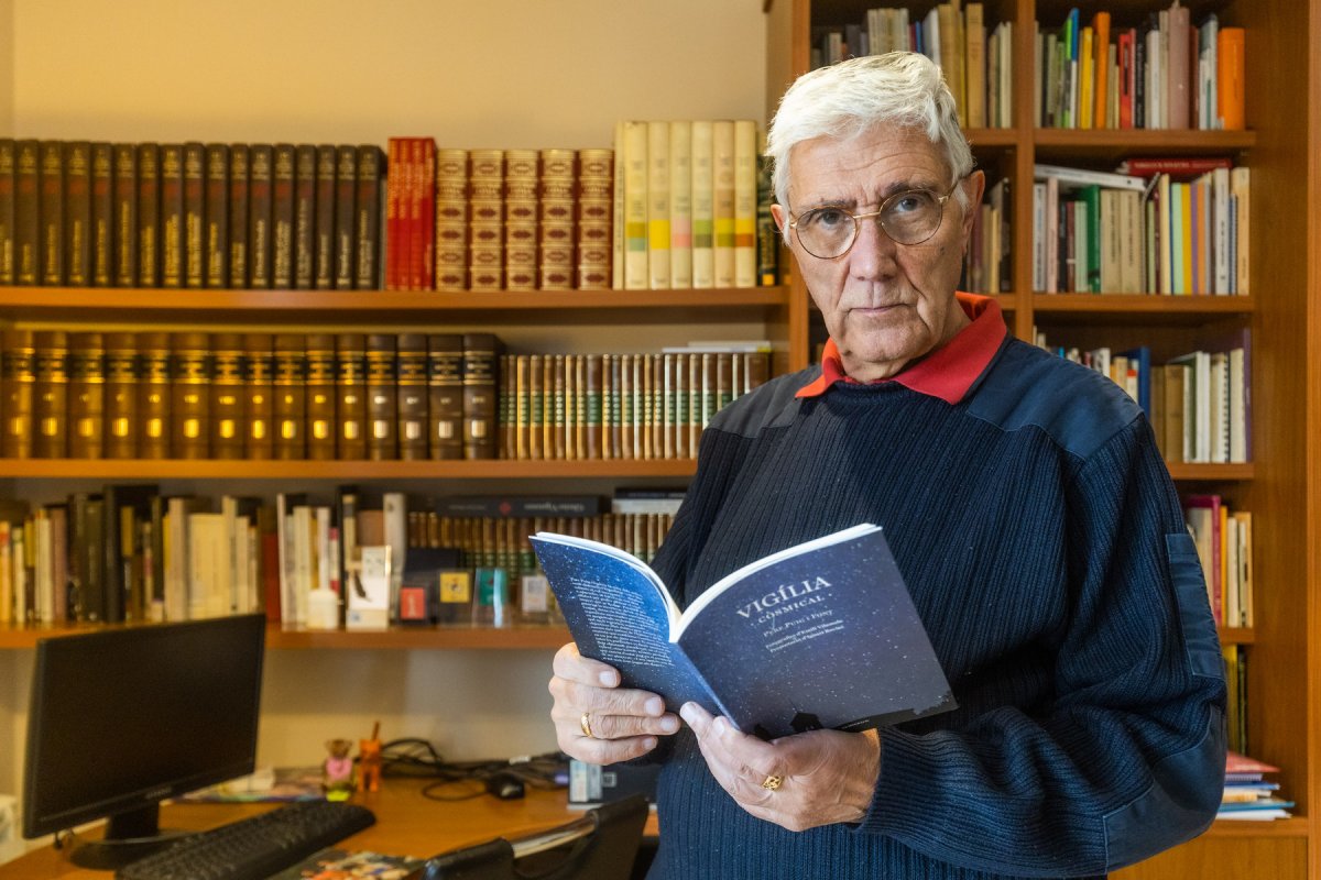 Pere Puig amb el seu darrer llibre