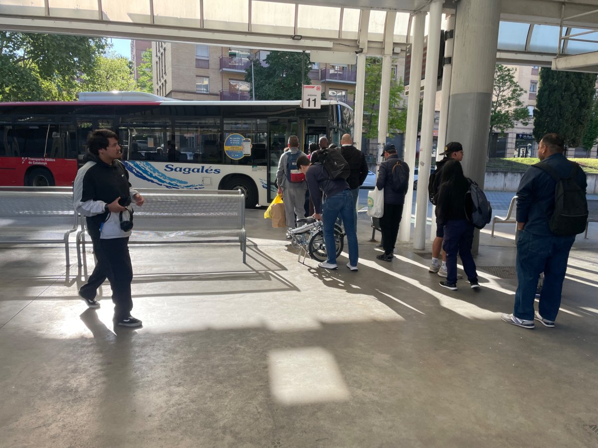 Cues per agafar un bus cap a Sant Celoni aquest dimarts al matí