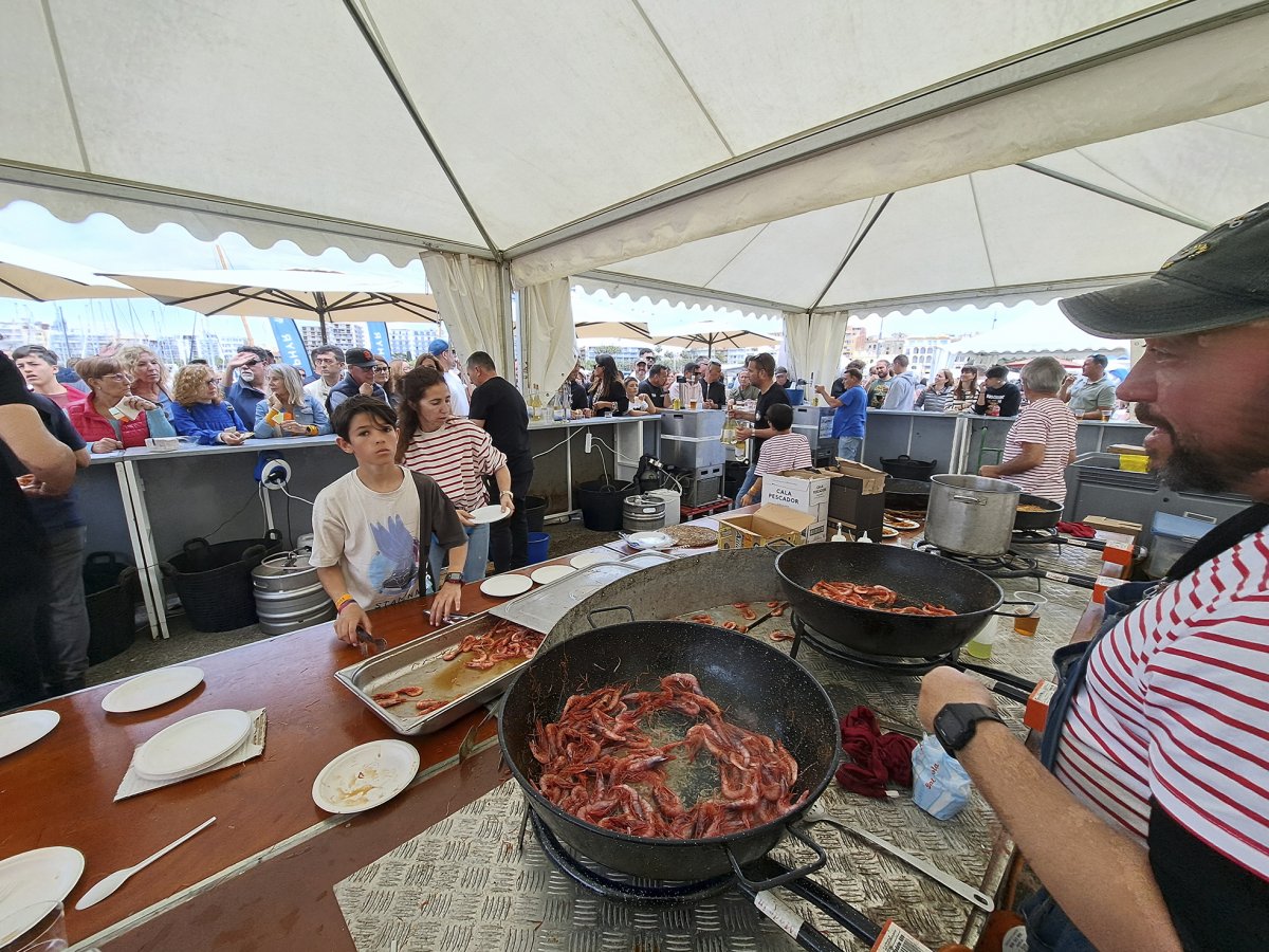 Entre les propostes destaquen les demostracions i degustacions de cuina marinera